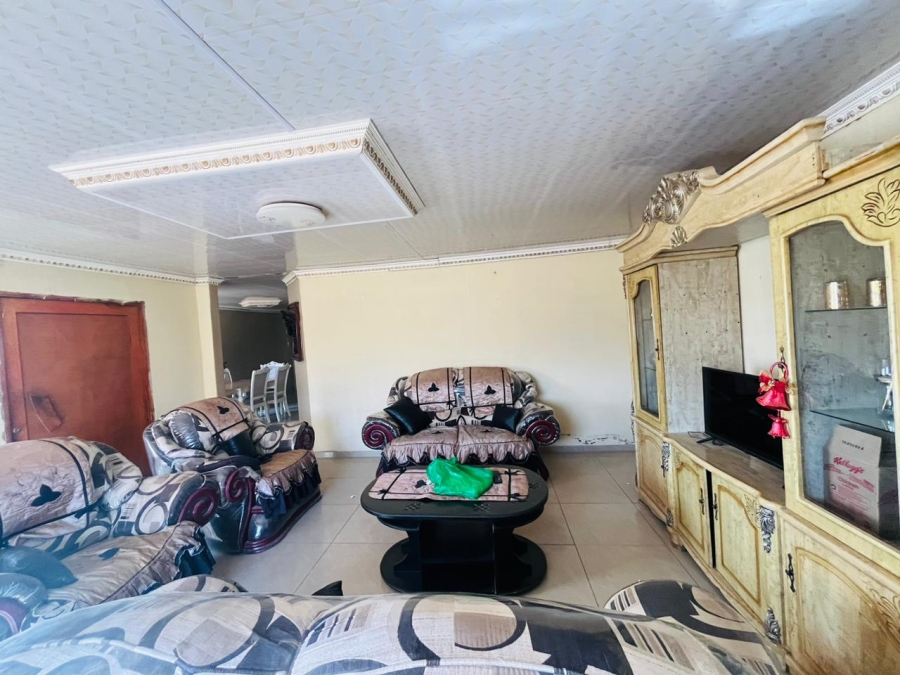 4 Bedroom Property for Sale in Grasslands Free State